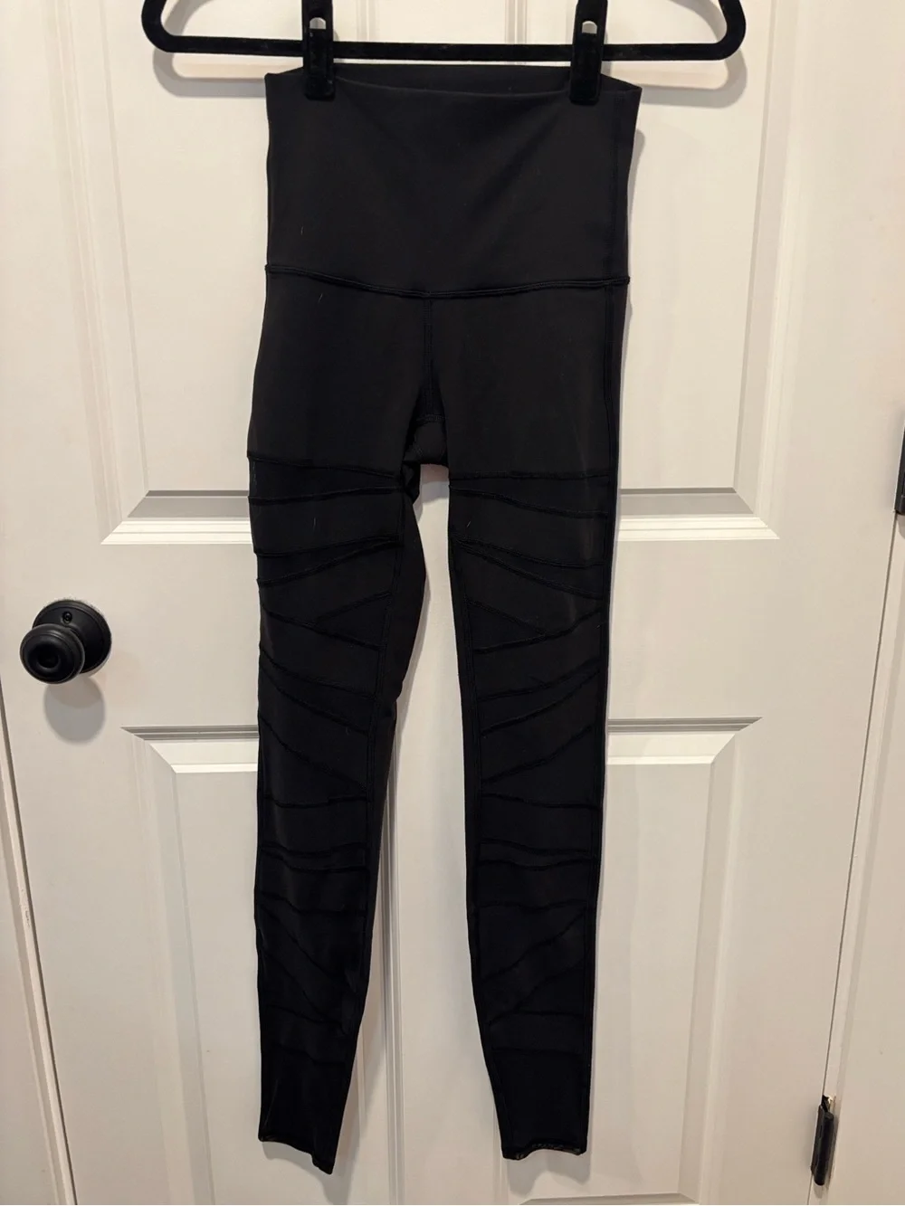 Lululemon Reveal Tight En Avant in Black Mesh Leggings Size 4